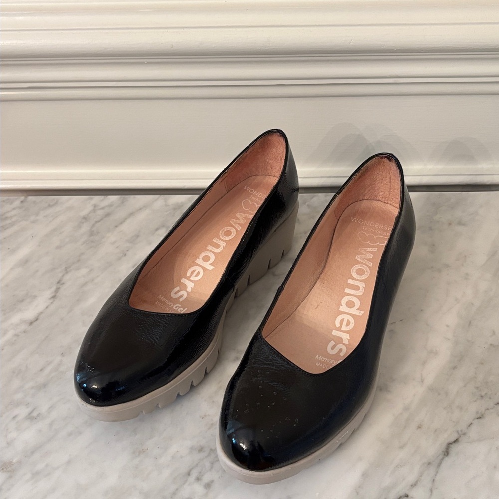 Wonders Black Flats for Women (from Spain) (size 35)